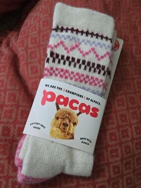 Pacas Alpaca Wool Socks White Red Pink Butter Soft women' sz M/L NWT